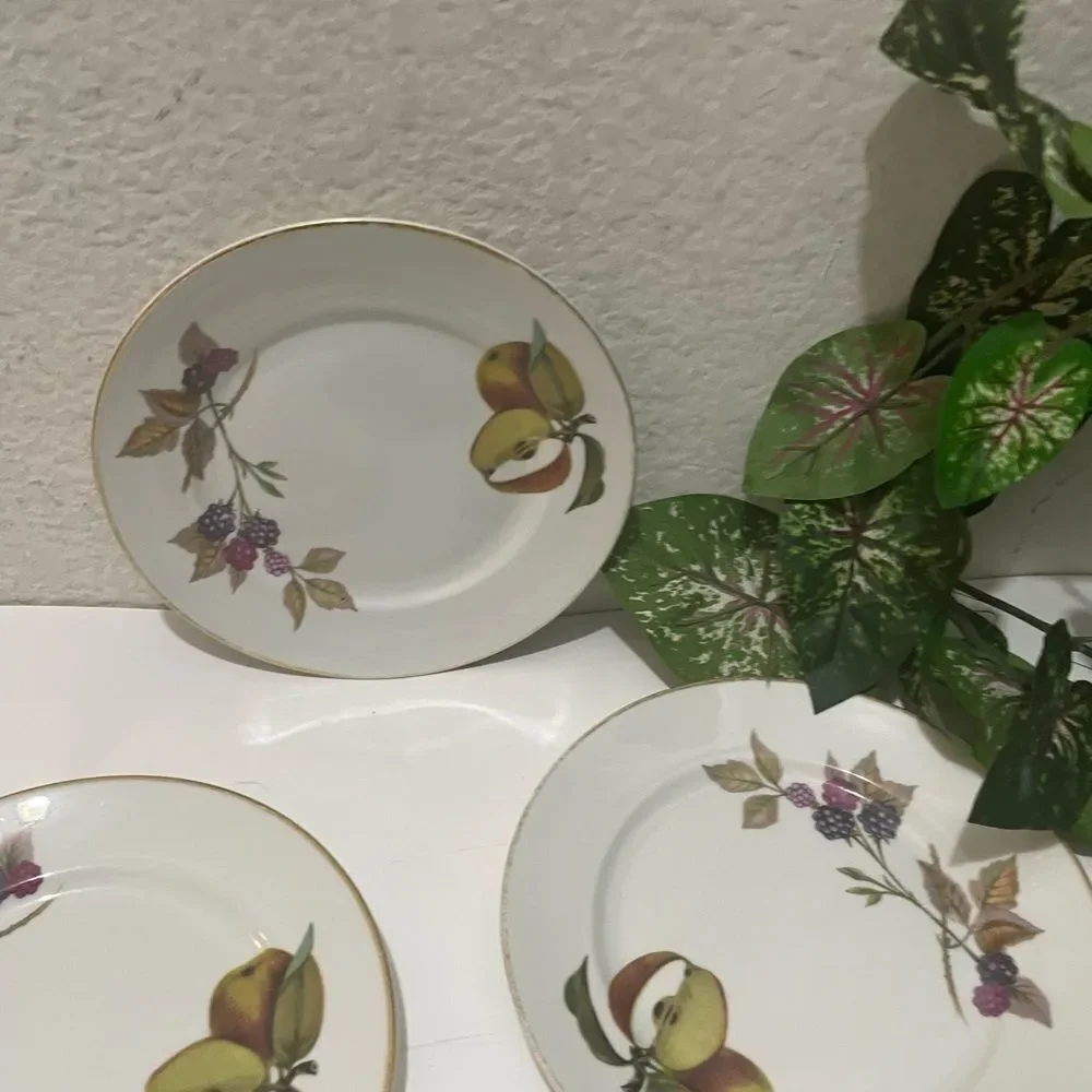 Royal Worcester Evesham Gold Bread Plates 6 5/8